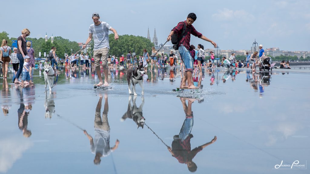 quai de bordeaux place de la bourse miroir eau