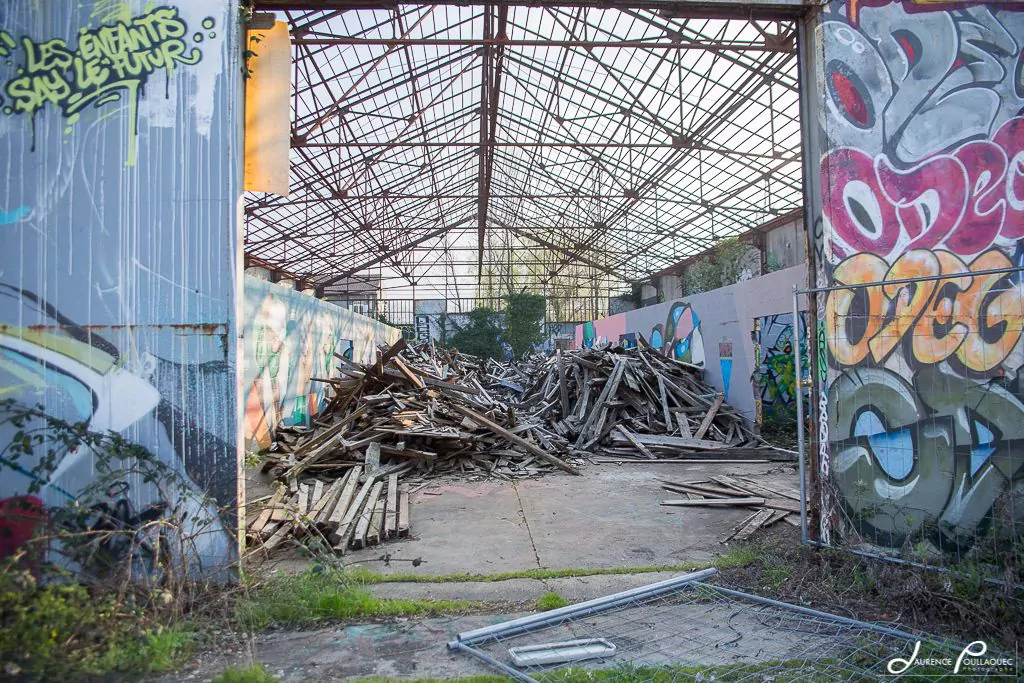 hangar abandonne bois darwin caserne niel bordeaux ma ville