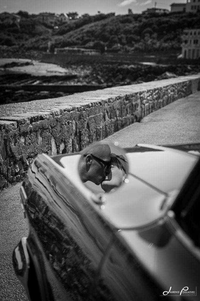 baiser amoureux guetary mariage photographe cote basque