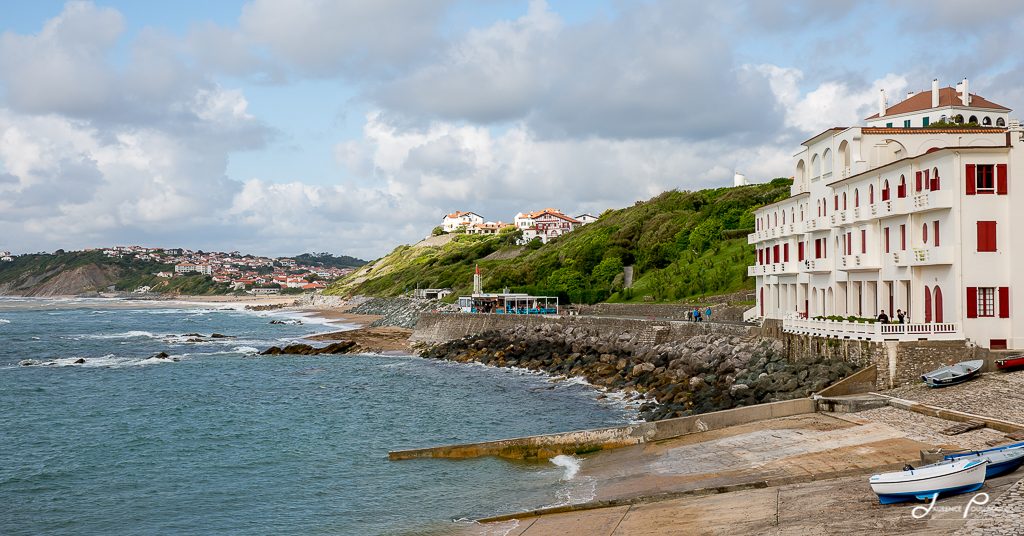 port kostaldea guetary