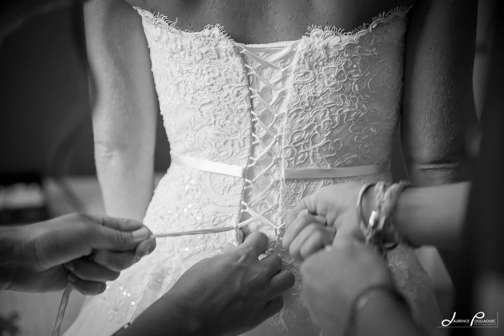 preparatif-robe-mariee-guetary-laurence-poullaouec-photographe robe de mariee preparatif bidart