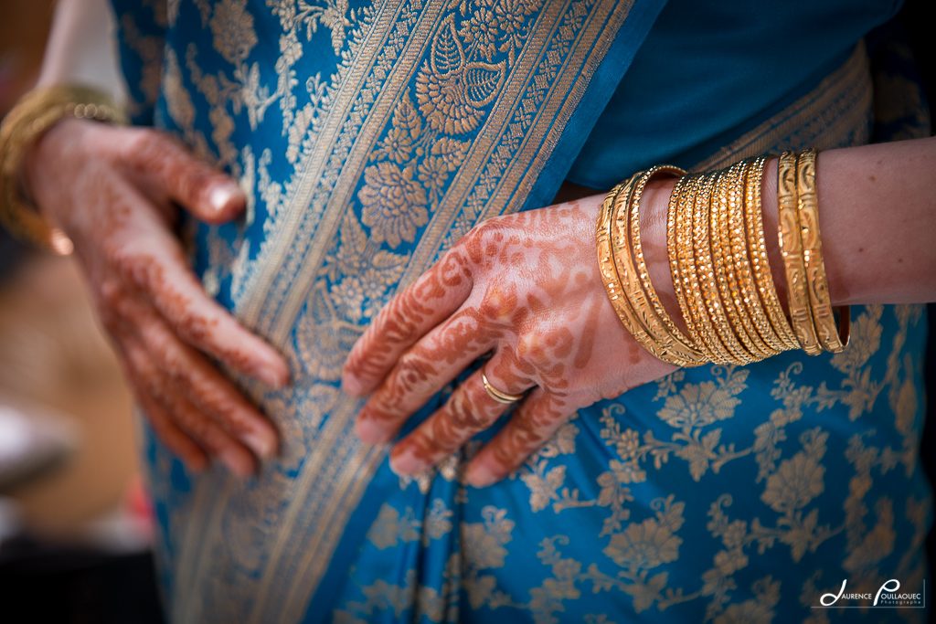 mariage-franco-indien-landes-detail-main-henne-bijou alliance mariage franco indien landes pays basque