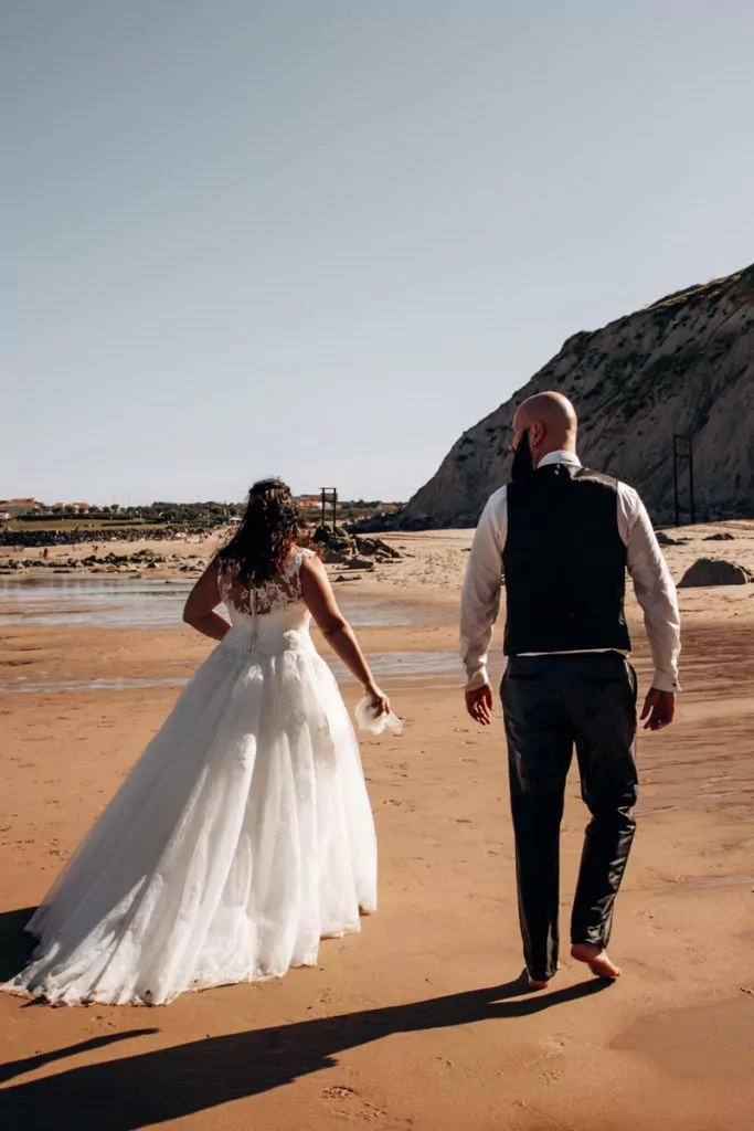 seance couple après le mariage à l'ocean à bidart au pays basque