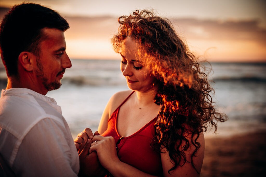 seance couple ocean