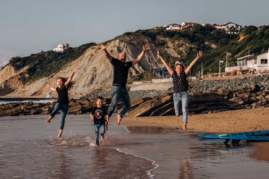 séance photo famille à la plage