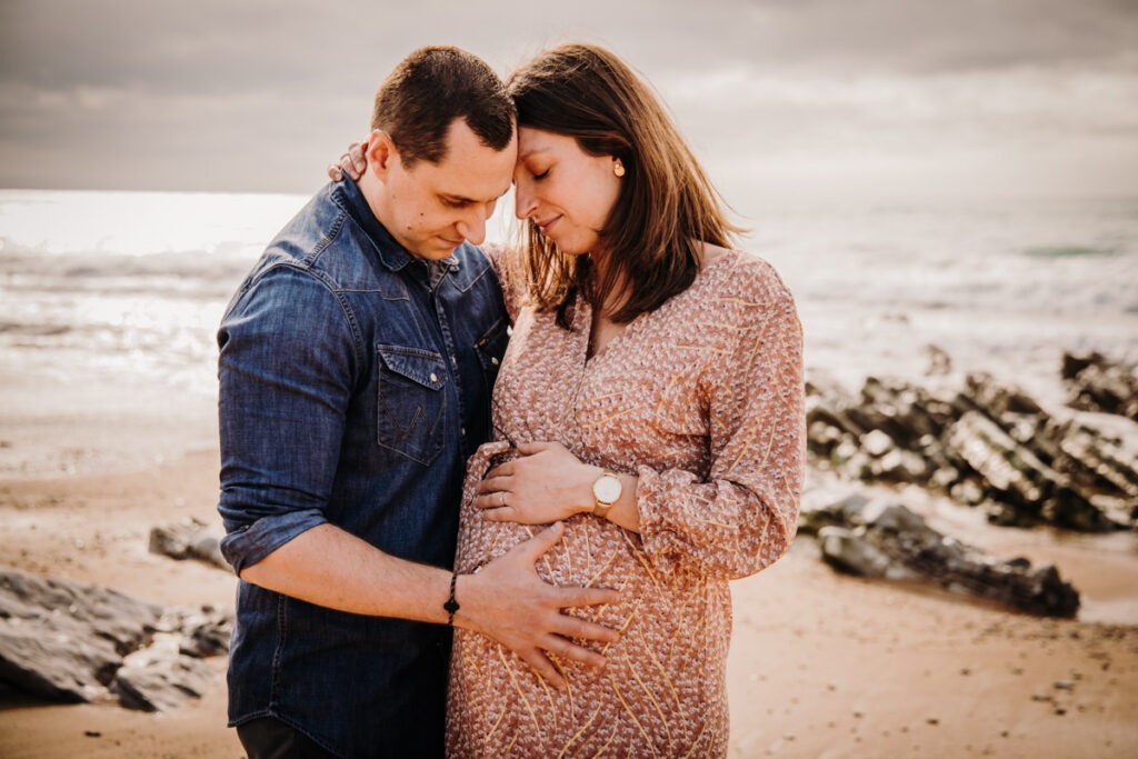 seance grossesse à la plage