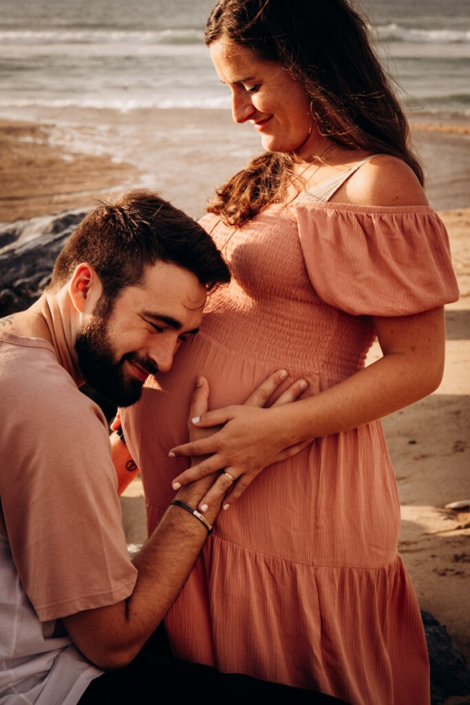 seance photo grossesse à la plage