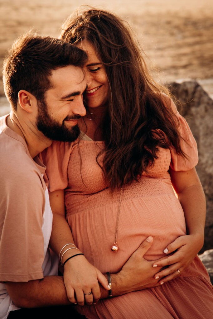 seance photo grossesse à la plage