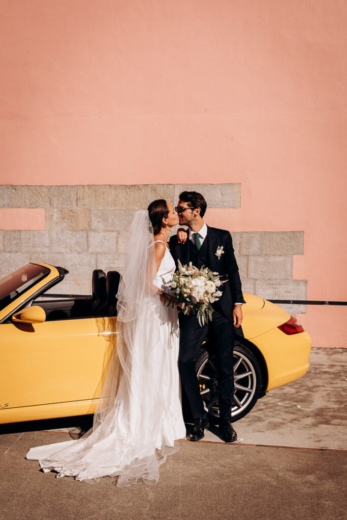 mariage biarritz photo de couple au fronton d'arcangues