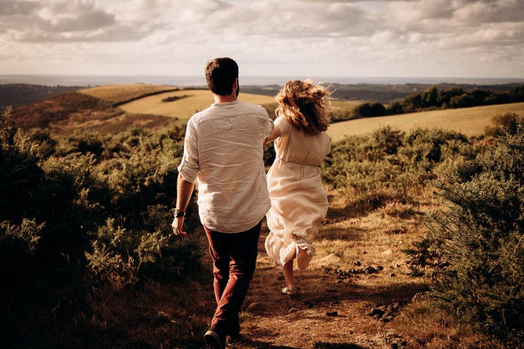 Seance couple dans la nature