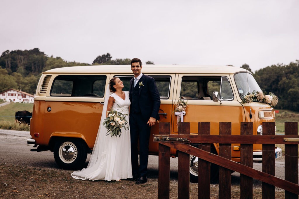 mariage finca machoenia avec le combi VW de txiki combi